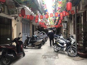 cực hiếm nhà ba đình ở ngay, giá chỉ nhỉnh 2 tỷ