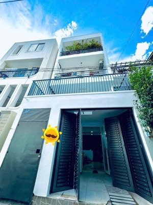 nhà phố bề ngang khủng 5,5m nguyễn thái bình,q1 giá 4tỷ8/78,1m2cho thuê 32tr gần ga metro bến thành