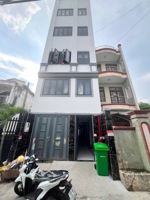 siêu phẩm,chủ cần bán toà building mặt tiền đường đặng thai mai p.7 phú nhuận.dt:7,8x19,45m2 giá 63