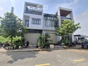 bán rẻ đông hòa dĩ an sát làng đại học quốc gia