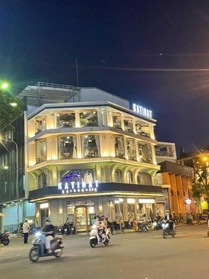 góc 2 mặt tiền ngay mặt tiền phan xích long- katinat thuê 200tr/th- dt: 8x18m- 5 tầng- giá 45 tỷ tl