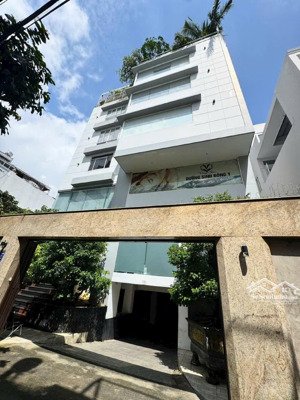 biulding khu ẩm thực phan xích long ngang 16m- công nhận 288m2-hầm 3 tầng- hđt: 295tr/th- giá 70 tỷ