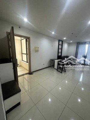 chủ nhà cần bán gấp chung cư 1050 2pn 2wc 68m2 giá 3 tỷ 130 tại bình thạnh