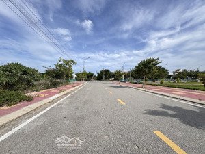 lô tái định cư phan đăng lưu đối diện công viên