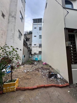 bán đất lê văn sỹ - 7,9 tỷ - 65m2 ( 5m x 13m ) - pháp lý đầy đủ