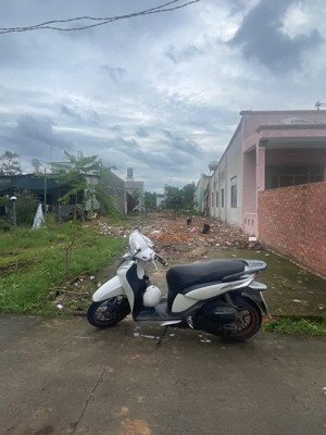 bán gấp nền đất thổ cư 90m phú hội,dân cư đông cách lý thái tổ 500m giá 1ty370tr lh 