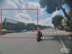 hiếm ! bán căn góc 2 mặt tiền lê văn việt + làng tăng phú- 35x70m -xây 20 tầng - giá giảm hẳn 60 tỷ