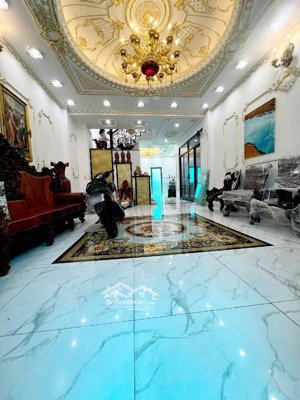 bán nhà chủ đang ở 4 tầng/ hẻm rộng- gần mặt tiền/ hẻm xe hơi lâm văn bền- cư xá nh- sân trước ,sau