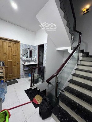 bán nhà 3 tầng 76m2- đối diện gigamall - khu vực hiếm nhà bán - chỉ 7,5 tỷ