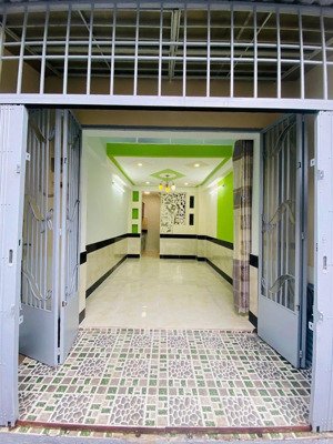 nhà đẹp gần mặt tiền 2pn nhà có sổ, vị trí đẹp, giá chỉ 3t hơn xíu