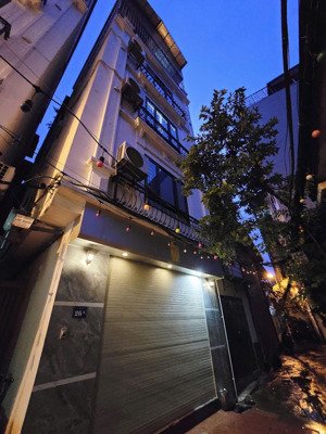 gần ô tô phố bạch mai, phân lô, 2 thoáng, trước nhà sân rộng rộng 50m, để xe ngày đêm, dt 40m