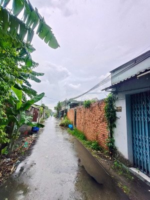 bán nhanh dãy trọ 9 phòng có sẵn dòng tiền, xã tân thạnh đông, 150m2, shr, 2 tỷ 750