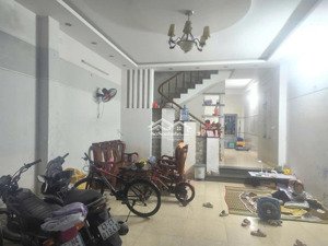 chủ cần tiền bán gấp nhà kiên cố đường đào trí - phường hòa cường nam