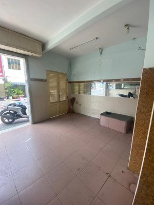 cho thuê mặt bằng kinh doanh mở công ty hoặc shop 6x14 ngay nguyễn văn đậu gần phan đăng lưu 28tr