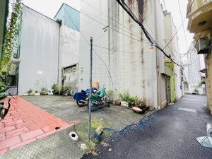 7 tỷ cực hiếm - đất phúc lợi còn sót lại - lô góc hai mặt tiền - 48m2 - ô tô vào đất