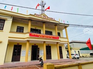 bán nhà 4 tầng 42 mới tinh ,đẹp lung linh . gần ngay quốc lộ 3 . chỉ 4 tỷ sỉu nhi