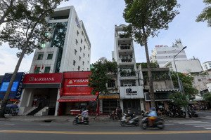 giá tốt! mtkd 750tr/năm nguyễn chí thanh. giá 21 tỷ.