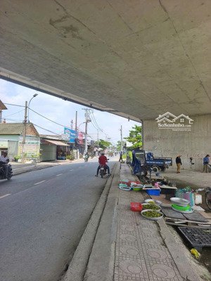 đất đường lê văn lương vào 30m, nhơn đức, giá: 5tr/m2, diện tích: 2440m2, ngang 70m, đường đá 8m.