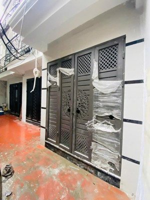 cần bán gấp-nhỉnh 7 tỷ-6 tầng 35m2 thang máy-7 phòng khép kín full nội thất-2 thoáng-hai bà trưng