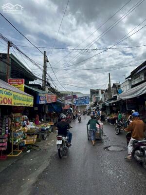 Bán lô đất mặt tiền chợ trong KDC An Thạnh, Kế bên công ty Shyang Hung Chen