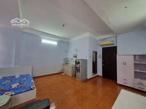 cho thuê phòng 2pn, sẵn nội thất , 40m2 , khu tên lửa, giá 5 triệu/tháng
