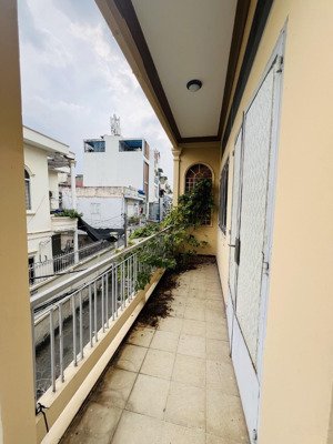 bán nhà căn góc hẻm xe hơi nguyễn xí bình thạnh 97m2 - 9.3 tỷ - 3 tầng sổ hồng riêng