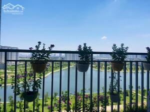 Bán gấp căn hộ chung cư view hồ Thanh Hà-Hà Đông.