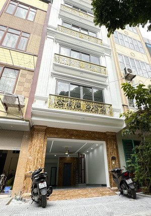 tôi cần bán nhà 7 tầng thang máy mặt tiền 5m kinh doanh ô tô vào tại đường lê trọng tấn hà đông