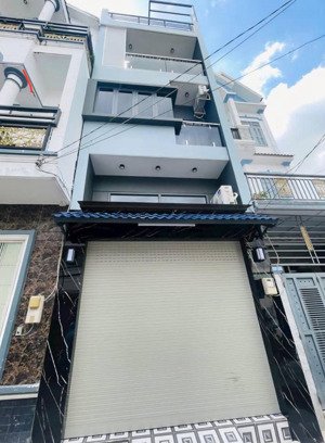 cần ra gấp hàng đẹp ngay mt ql13, hiệp bình phước, thủ đức. giá 4,34 tỷ/61,5m2. 1 trệt - 2 lầu, shr