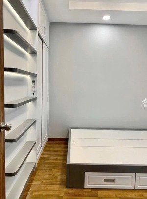 the pegasuite 1 căn 2pn 2wc full nội thất cao cấp 68m giá 4.35 tỷ