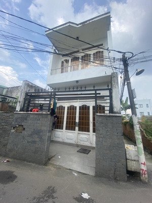 cần bán gấp nhà 2 tầng - trường thọ giá .4,5 tỷ hẻm xe hơi 6m diện tích: 48m (4m x 12m)