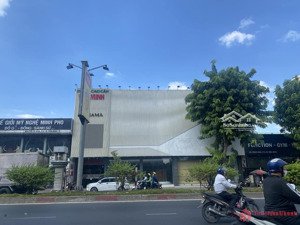 siêu khan hiếm - chỉ tiêu xây dựng: 2 hầm 18 tầng - mặt tiền cộng hoà - dt: 27x45m - giá 275 tỷ