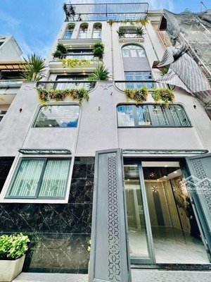 đi định cư bán gấp nhà phạm văn hai, p5, tân bình. chỉ 2,67tỷ. hẻm xe hơi 6m. 65m2. x765069021