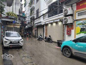 nhỉnh 8 tỷ nhà mặt ngõ ô tô tránh kinh doanh hai bà trưng