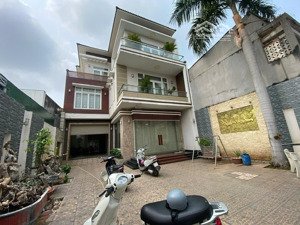 cho thuê biệt thự 800m2 tam hiệp lý văn sâm trung tâm biên hoà
