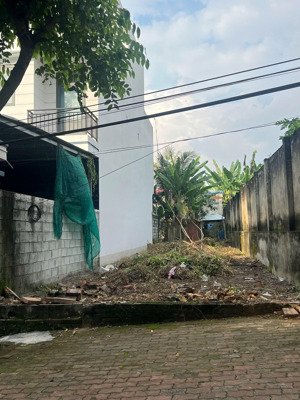 ra nhanh lô đất shr ngay chợ nhỏ bình hoà dt 105m2 đối diện cổng happy one mori đang xây có thổ cư