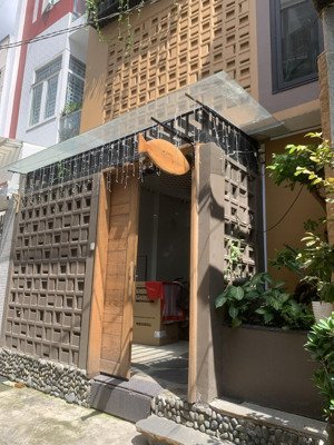 sát vách lotte mart quận 7, thiết kế hiện đại, 4.4x12.3m, 4 tỷ 9