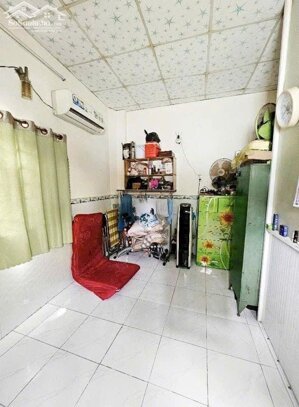 1.6 - Cách 10m ra HXH thông - Sổ hồng riêng - Hoàn công đủ - Hướng Đông