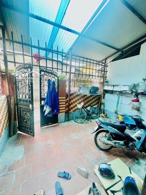 bán nhà ngô thì sỹ, vạn phúc, hà đông, dt 68m2, dân xây, bán đất tặng nhà 3 tầng , giá 10 tỷ