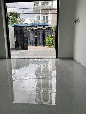 nhà mới, gần trường cấp 2, chợ long trường, nguyễn duy trinh 105 m2, góc 2mt chỉ 7,8 tỷ tl