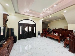 bán gấp liền kề 96m2 ( mặt tiền 8m ) vinhomes imperia - giá tốt nhất venice