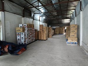cho thuê kho, xưởng ngay tân mỹ-mỹ đình-nam từ liêm dt 240m2(sau svđ mỹ đình)-điện 3 pha-xe 15t vào