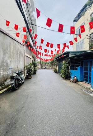 bán đất tặng nhà # đông ngạc# mặt ngõ ô tô đỗ cửa- kinh doanh - giá 12,2 tỷ còn tl