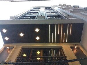 bán toà căn hộ cao cấp 7 tầng tháng máy ngõ đặng văn ngữ, diện tích 68m2. giá 24.5 tỷ