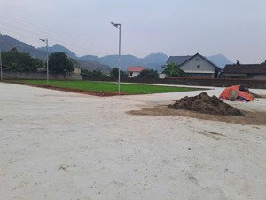 ngay sân golf văn lang, bảng hàng cực đẹp, nhiều tiện ích, giá đầu tư