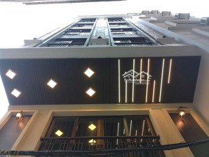 tòa chung cư mini 7 tầng thang máy đặng văn ngữ full khách, dòng tiền ổn định