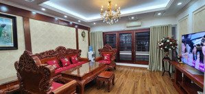 chính chủ cần bán gấp nhà ngõ 122 đường láng 60m2 - lô góc, đường rộng thông thoáng giá 10.7 tỷ.