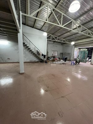 gấp bán nhà hương lộ 3, ngay aeon tân phú, 8x18m,hẻm xe tải