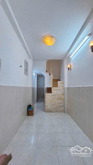 cho thuê nhà trần bình trọng bình thạnh-sát mặt tiền-dtsd 50m2-3 tầng-3pn-ntcb-có ban công chỉ 8tr