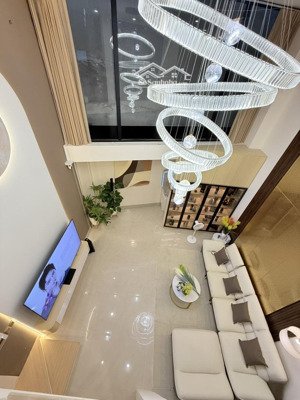 hiếm có nhà 5 tầng đẹp hẻm 549 lê văn thọ ngang 5m 75m2 t.máy tặng nt ở ngay 9.8 tỷ. 